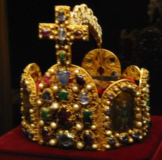 Crown of the Holy Roman Emperor.jpg